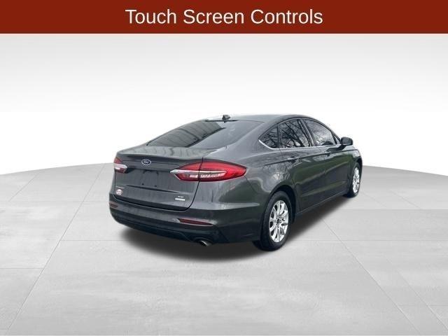 Ford Fusion SE 2020