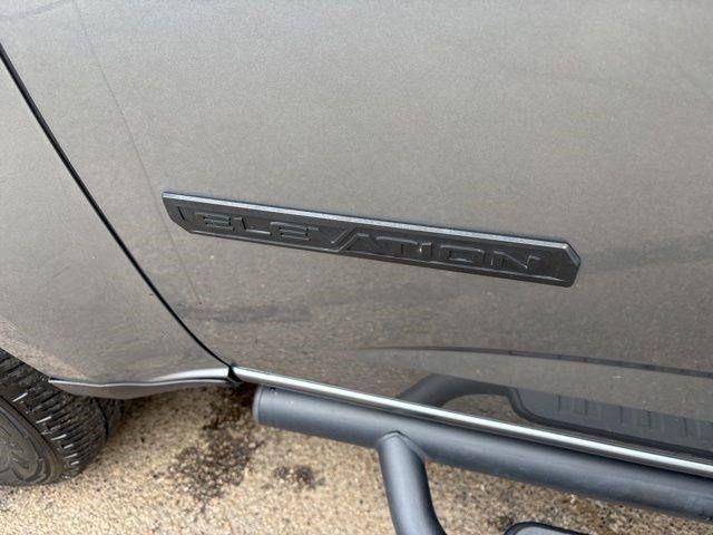 GMC Canyon Elevation Crew Cab 4WD 2022