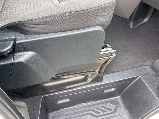 Ford Transit 350 Wagon Low Roof XL w/Sliding Pass. 148-in. WB 2023
