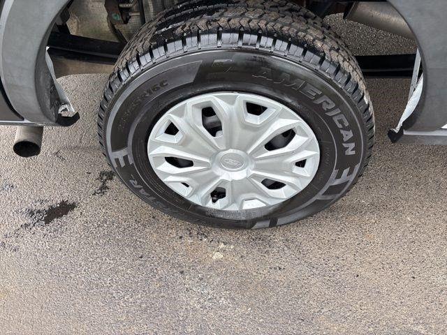 Ford Transit 350 Wagon Low Roof XL w/Sliding Pass. 148-in. WB 2023