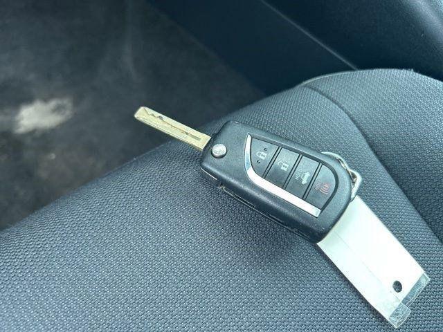 Toyota Corolla LE 2023