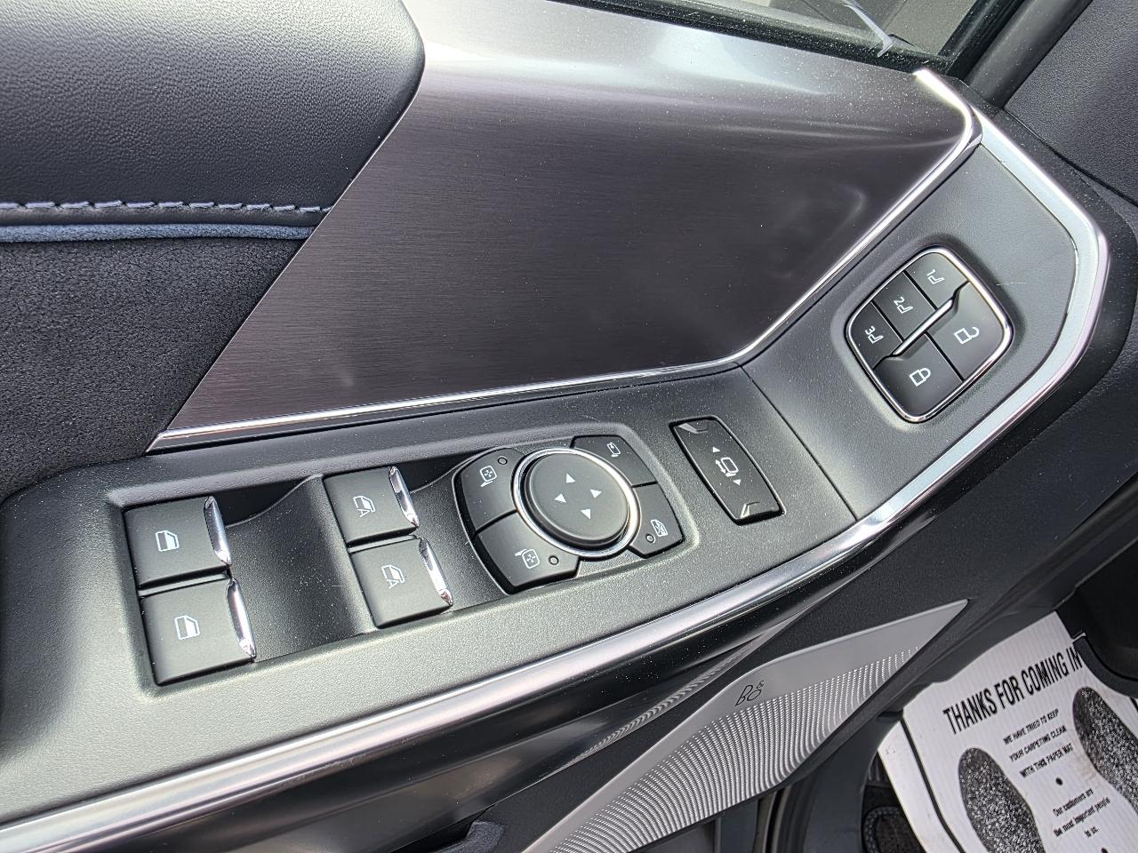 Ford F-350 Crew Cab Platinum 2026