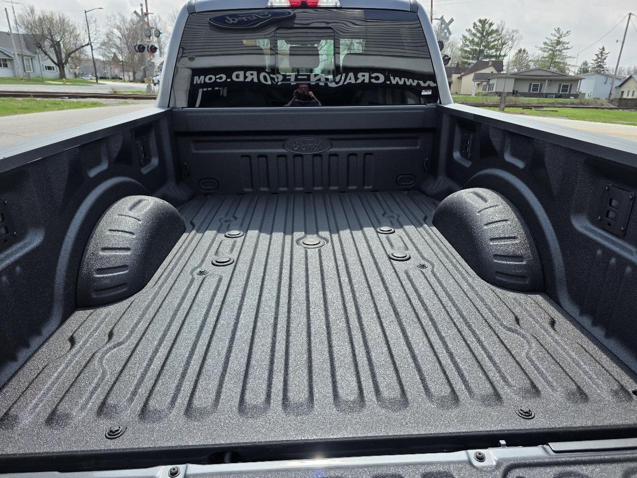 Ford F-350 Crew Cab Platinum 2026