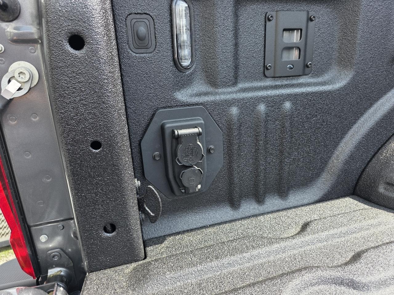 Ford F-350 Crew Cab Platinum 2026