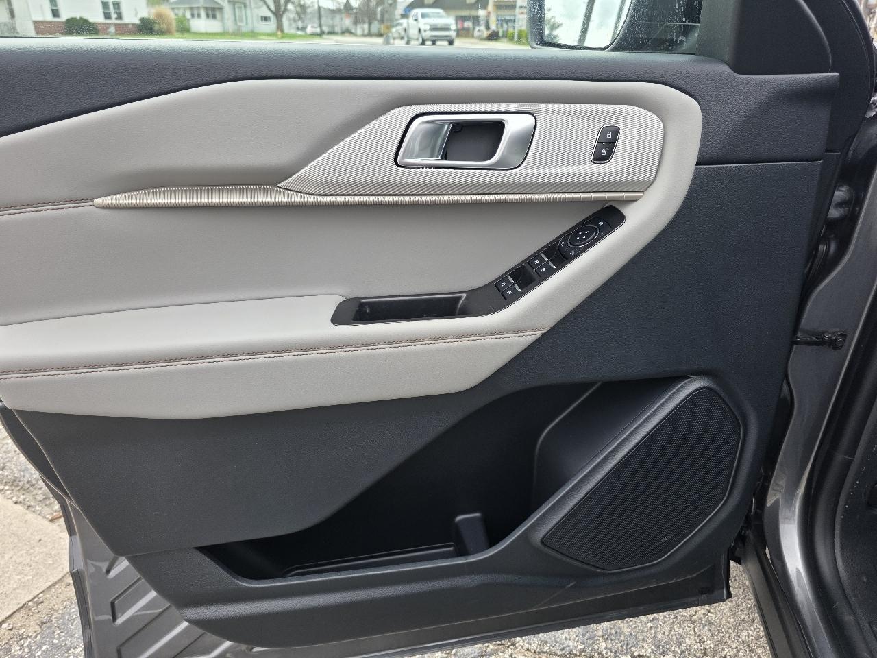 Ford Explorer Active 4WD 2026