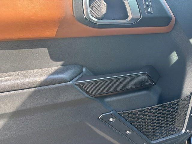 Ford Bronco Outer Banks 4-Door 2024