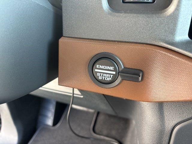 Ford Bronco Outer Banks 4-Door 2024