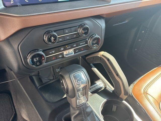 Ford Bronco Outer Banks 4-Door 2024