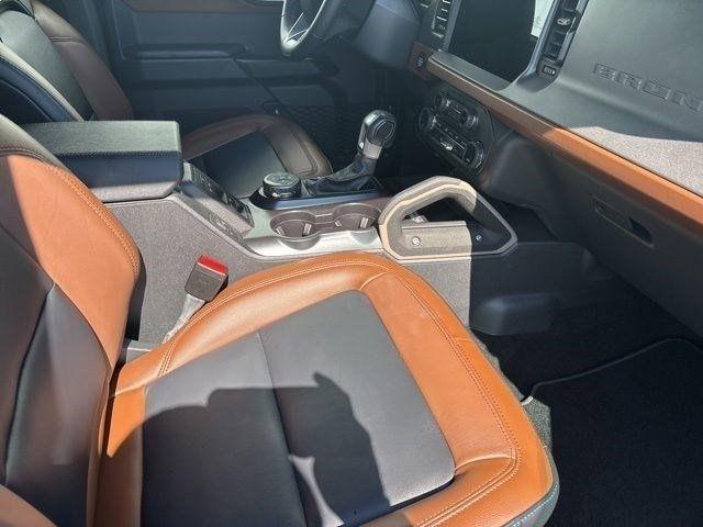 Ford Bronco Outer Banks 4-Door 2024