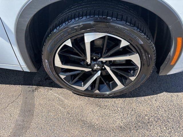 Mitsubishi Outlander SEL 4WD 2023