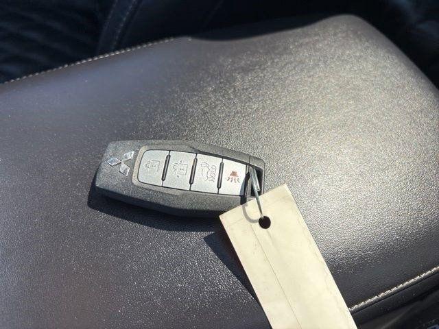 Mitsubishi Outlander SEL 4WD 2023