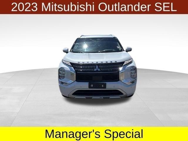 Mitsubishi Outlander SEL 4WD 2023