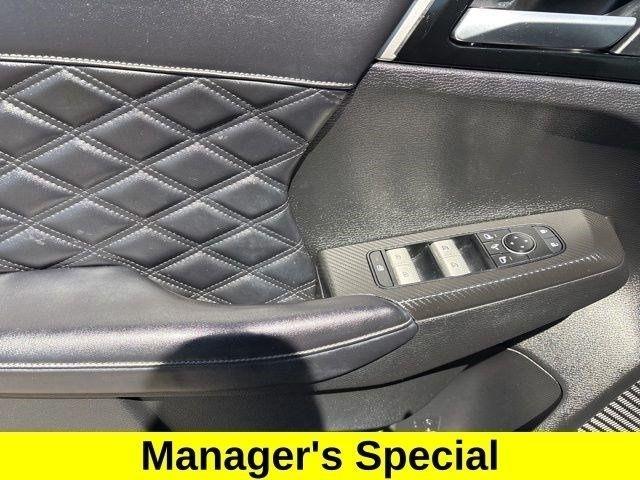 Mitsubishi Outlander SEL 4WD 2023