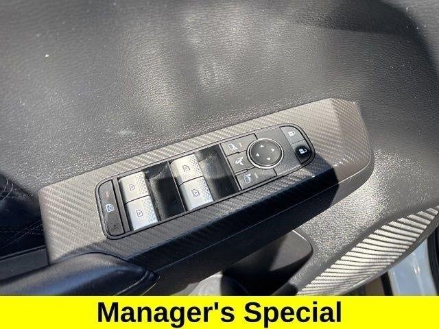 Mitsubishi Outlander SEL 4WD 2023