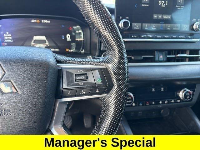 Mitsubishi Outlander SEL 4WD 2023