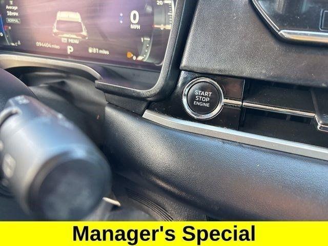 Mitsubishi Outlander SEL 4WD 2023