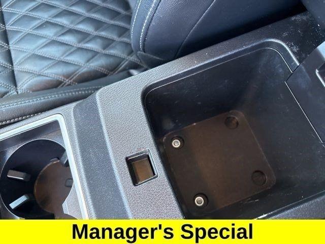 Mitsubishi Outlander SEL 4WD 2023