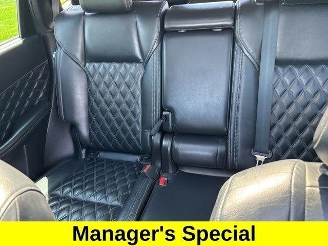 Mitsubishi Outlander SEL 4WD 2023