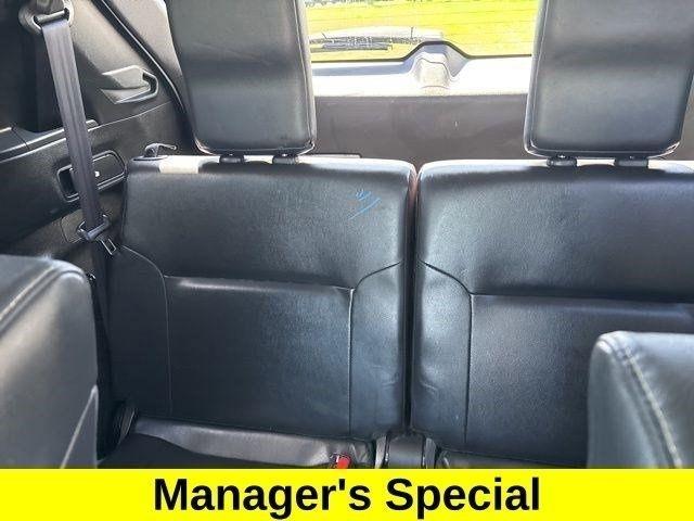 Mitsubishi Outlander SEL 4WD 2023