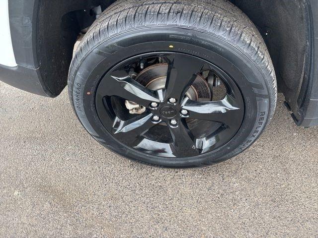 Jeep Grand Cherokee Limited 4WD 2023