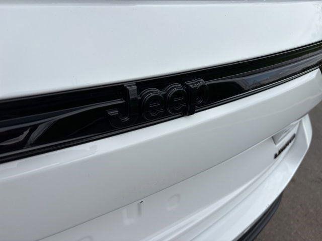 Jeep Grand Cherokee Limited 4WD 2023