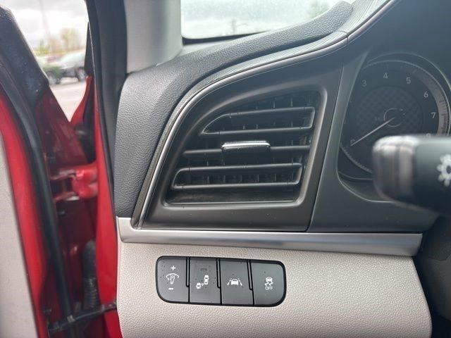 Hyundai Elantra Limited 2020