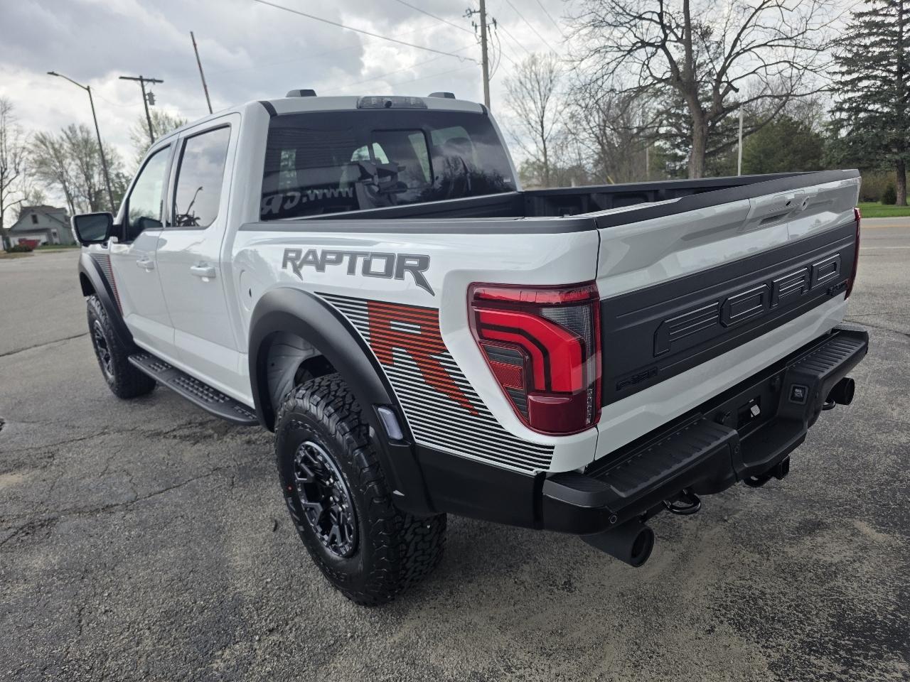 Ford F-150 Raptor 4WD SuperCrew 5.5' Box 2026