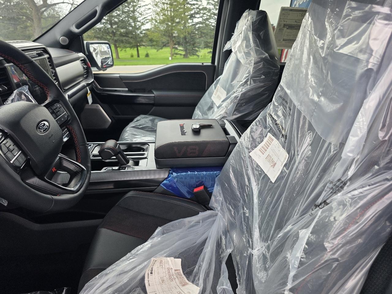 Ford F-150 Raptor 4WD SuperCrew 5.5' Box 2026