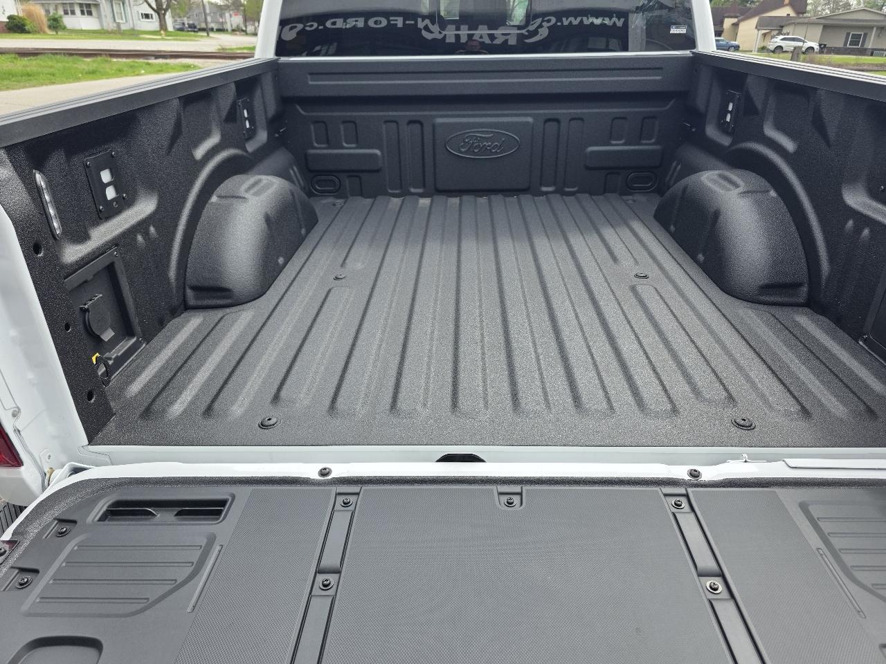 Ford F-150 Raptor 4WD SuperCrew 5.5' Box 2026