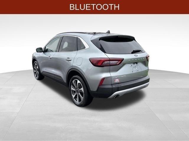 Ford Escape Platinum Hybrid AWD 2023