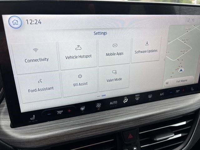 Ford Escape Platinum Hybrid AWD 2023