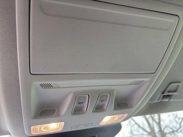 Ford Escape Platinum Hybrid AWD 2023