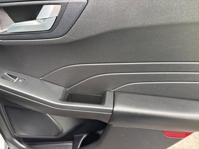 Ford Escape Platinum Hybrid AWD 2023