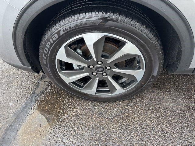 Ford Escape Platinum Hybrid AWD 2023