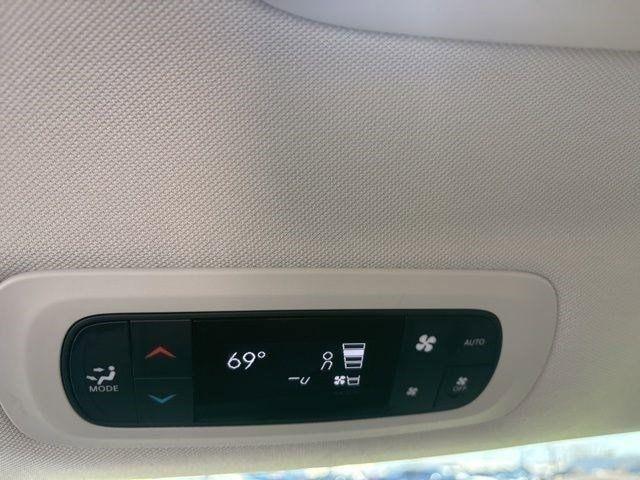 Chrysler Pacifica Touring L 2024