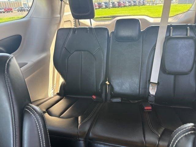 Chrysler Pacifica Touring L 2024