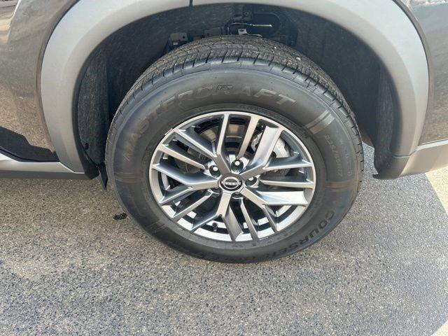 Nissan Rogue S AWD 2024