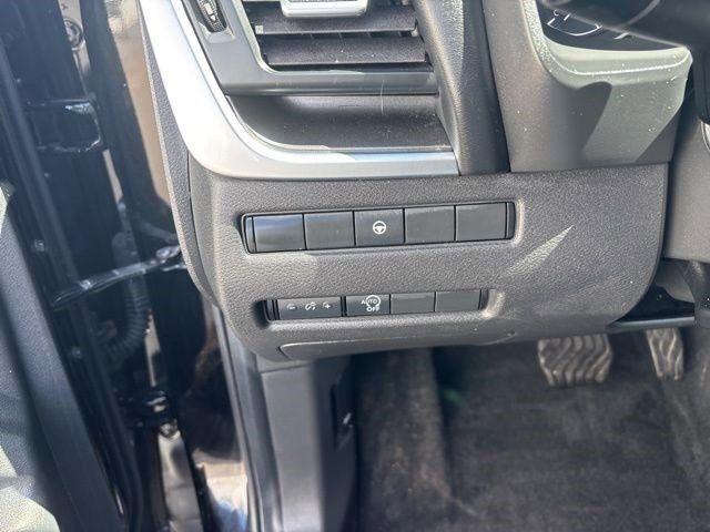 Nissan Rogue SV 2023