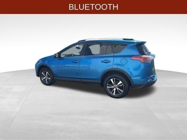 Toyota RAV4 XLE FWD 2016