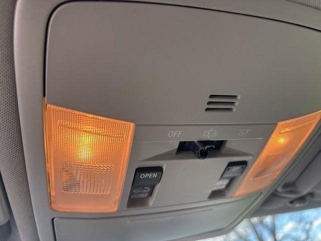 Toyota RAV4 XLE FWD 2016