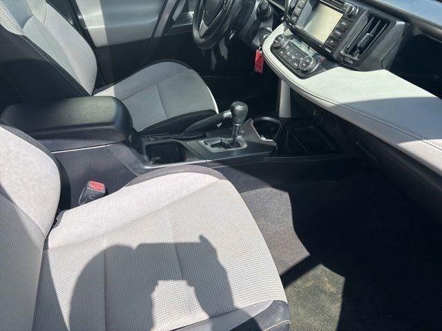 Toyota RAV4 XLE FWD 2016