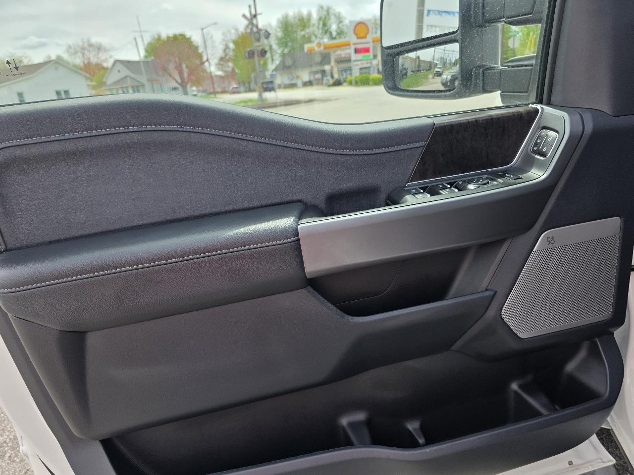 Ford F-250 SD King Ranch Crew Cab 4WD 2026