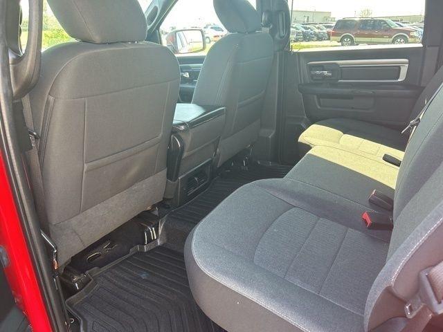 RAM 1500 Classic Tradesman Crew Cab SWB 4WD 2022