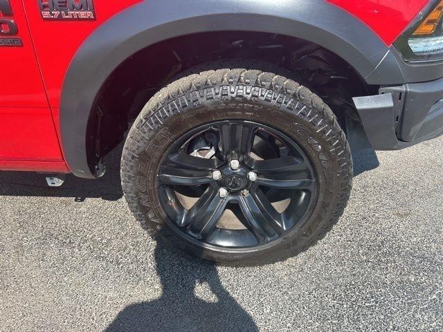 RAM 1500 Classic Tradesman Crew Cab SWB 4WD 2022