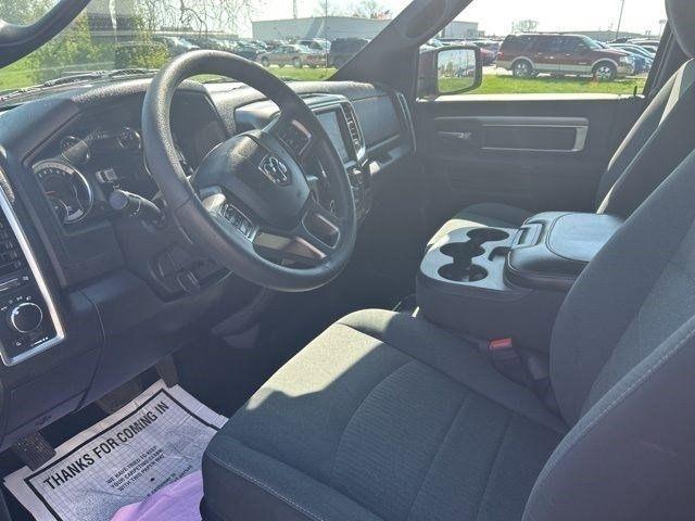 RAM 1500 Classic Tradesman Crew Cab SWB 4WD 2022