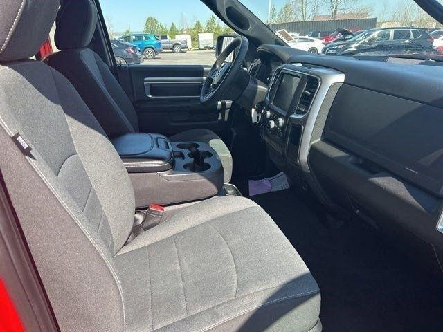 RAM 1500 Classic Tradesman Crew Cab SWB 4WD 2022