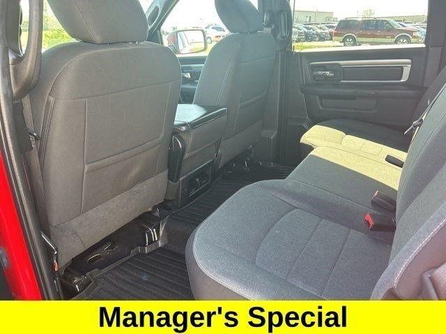 RAM 1500 Classic Tradesman Crew Cab SWB 4WD 2022