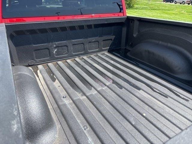 RAM 1500 Classic Tradesman Crew Cab SWB 4WD 2022
