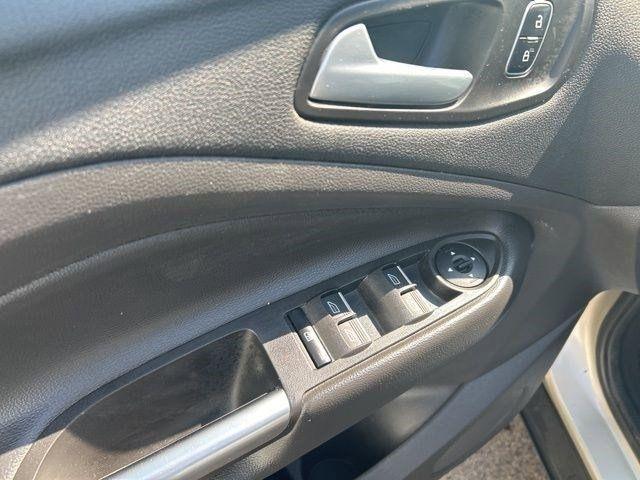 Ford Escape SE FWD 2017