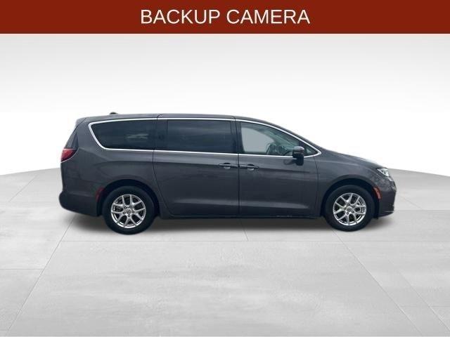 Chrysler Pacifica Touring L 2023